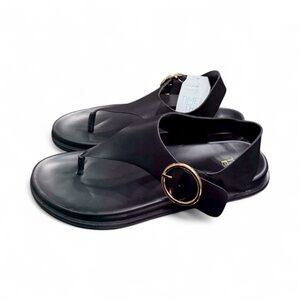 NEW: Time and Tru Black Sandals with Gold Accent